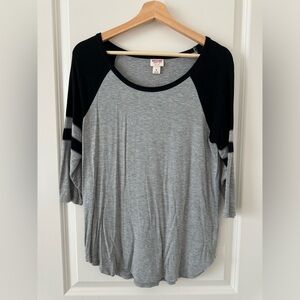 Target Mossimo Supply Co. Women’s Quarter Sleeve Baseball Tee, grey/black - M